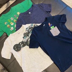 Bundle of kids T-Shirts size 6-7